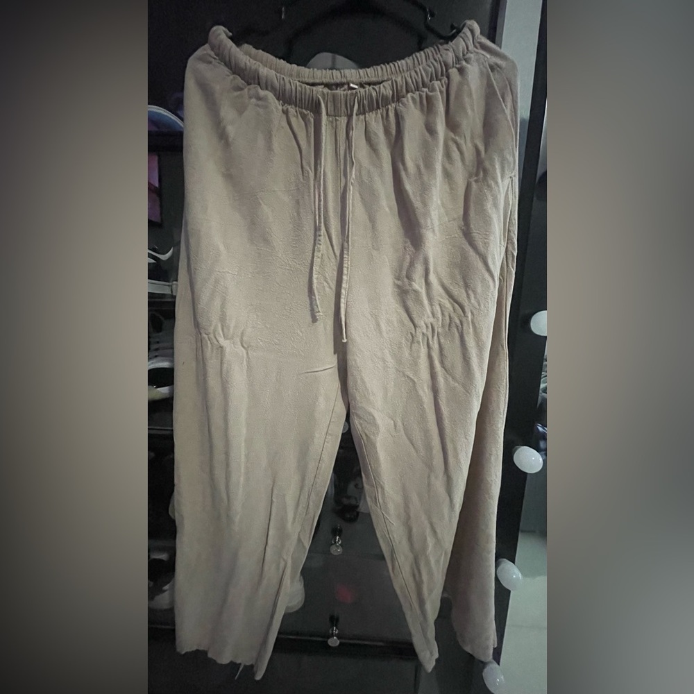MOVING SALE!!$4!!Women’s Wide Leg Pants